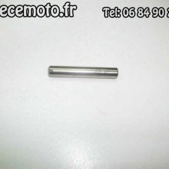 1046-Axe de patin tendeur de distribution YAMAHA R1 RN014