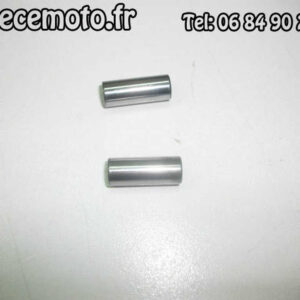 1058-Pions de centrage de carter embrayage (les 2) YAMAHA R1 RN014