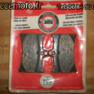 1079-Jeu de plaquettes de frien neuves KTM 600 LC4