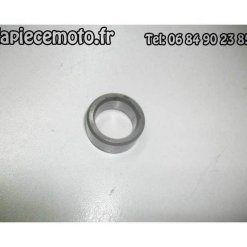 1166-Entretoise de joint spy de villebrequin droit YAMAHA 125 DTR