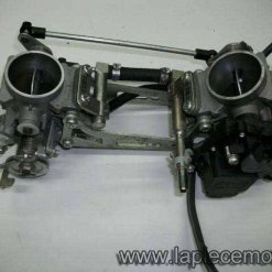 354-Rampe d'injection complete SUZUKI 650 SV K7 ABS