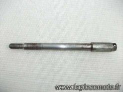 693-Axe de roue avant HONDA NX 650 Dominator