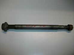 913-Axe de roue arriere HONDA 250 XL
