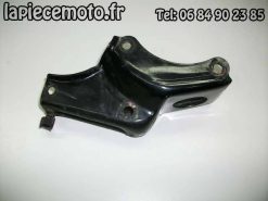949-Fixation avant du moteur sur le cadre HONDA 125 CLR Cityfly