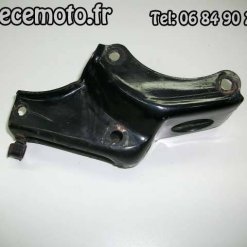 949-Fixation avant du moteur sur le cadre HONDA 125 CLR Cityfly